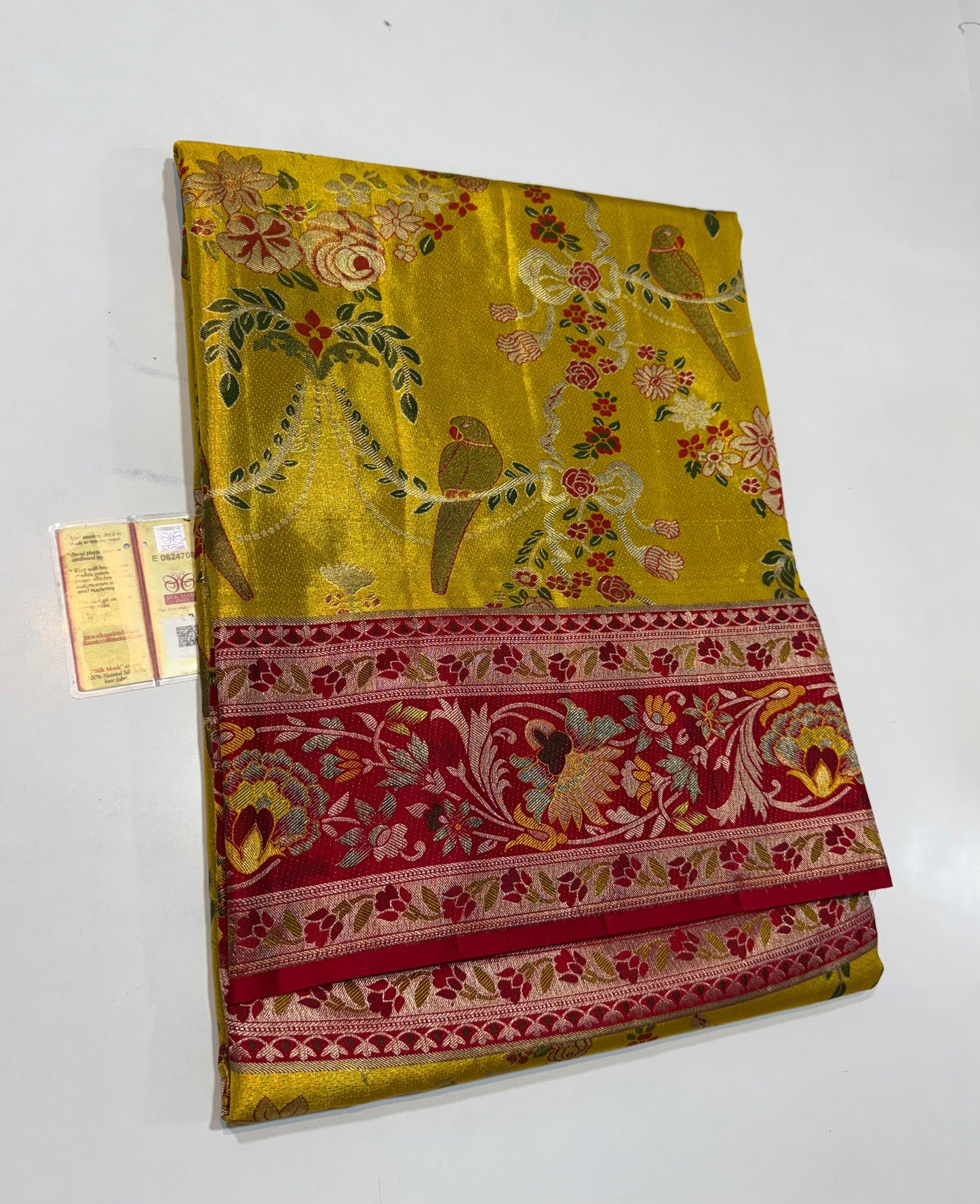 Pure handloom meenakari border silk saree