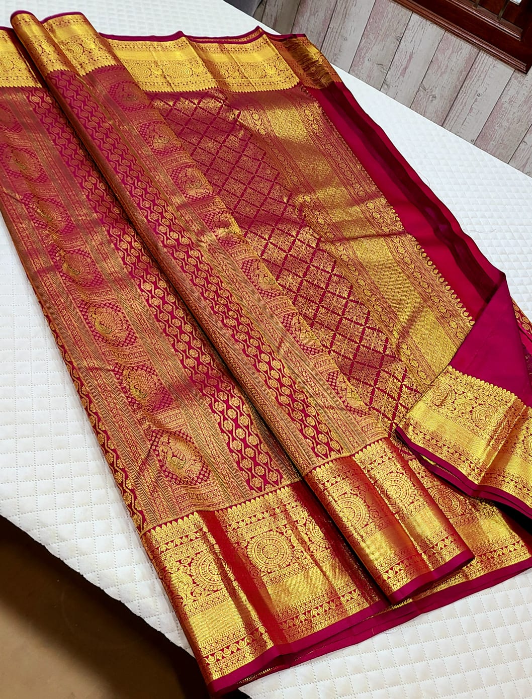 Kattaas Kanchipuram 100% Pure Handwoven 2G Premium Quality Bridal Silk Sarees