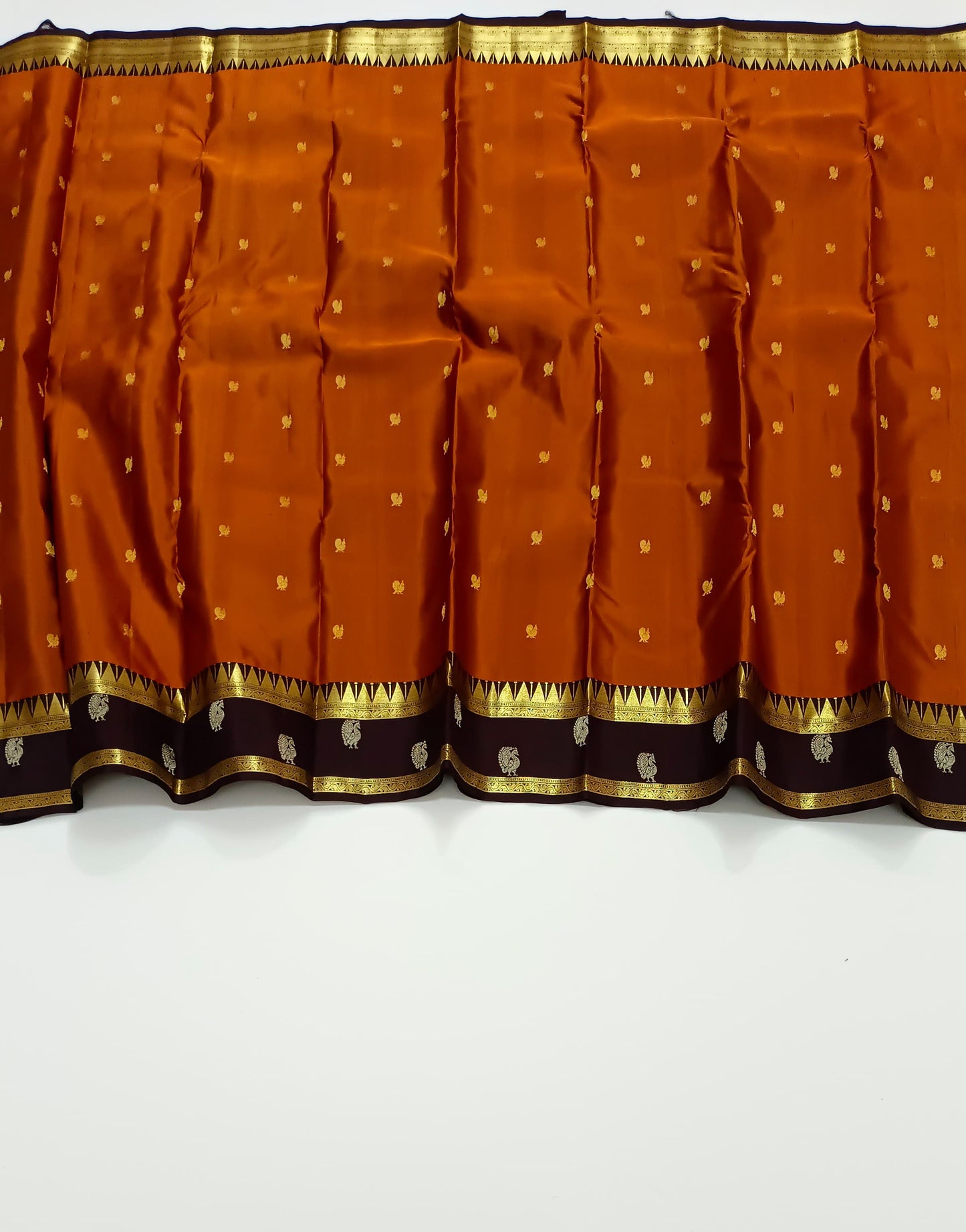Unique collection of Kanjivaram Silks in Classical, Beautiful Butta & Grand Pallu