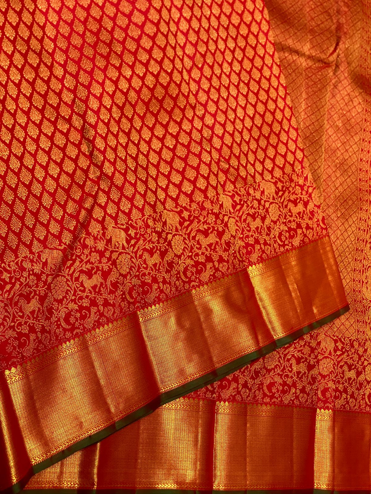 zari sket border zari brocade with contrast design blouse