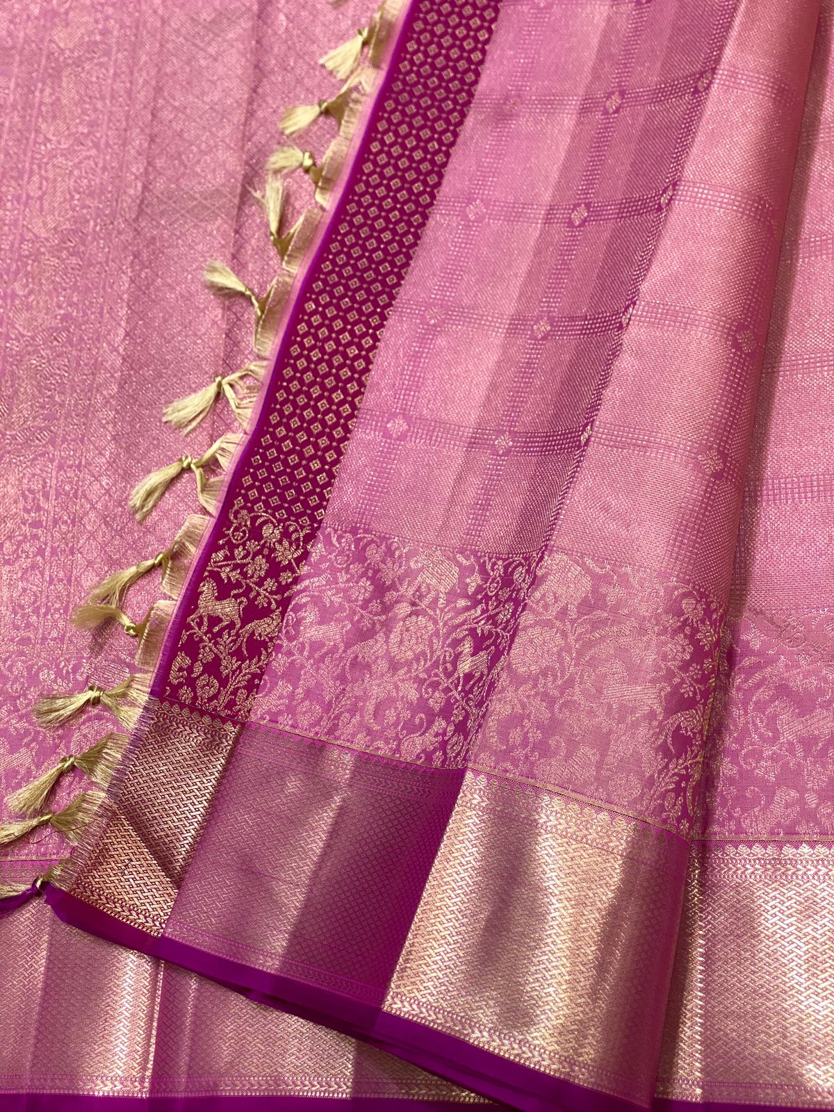 zari sket border zari brocade with contrast design blouse