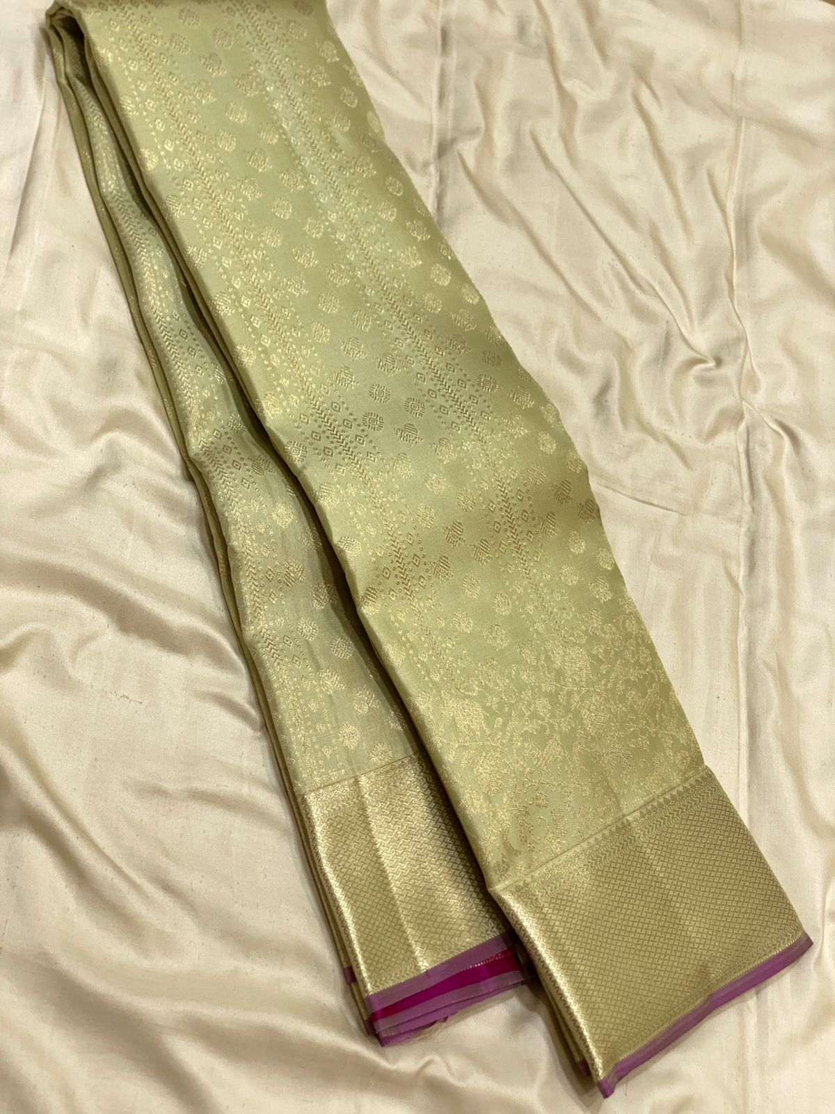 zari sket border zari brocade with contrast design blouse