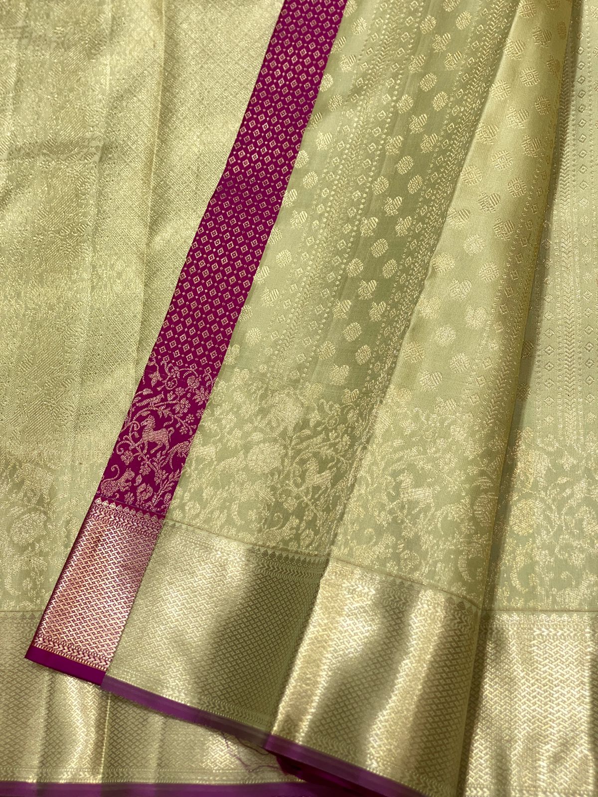 zari sket border zari brocade with contrast design blouse