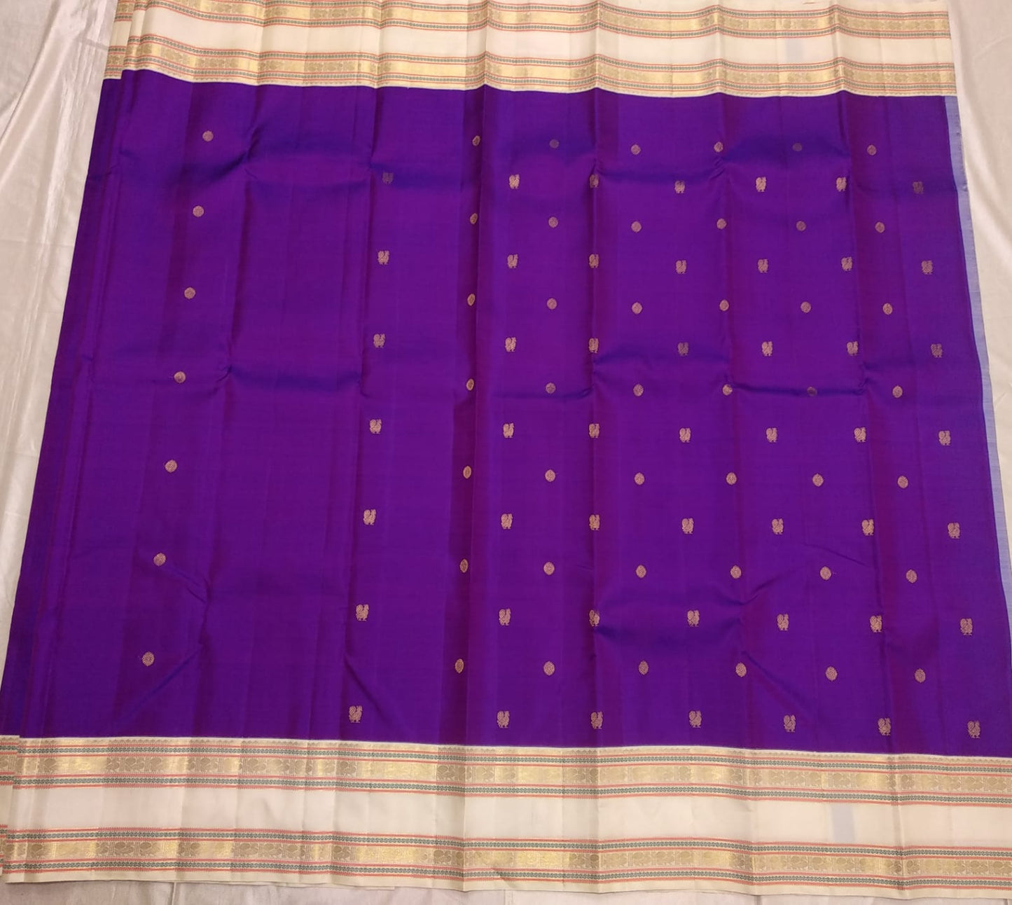 Traditional Korvai Borders with Butties on Body