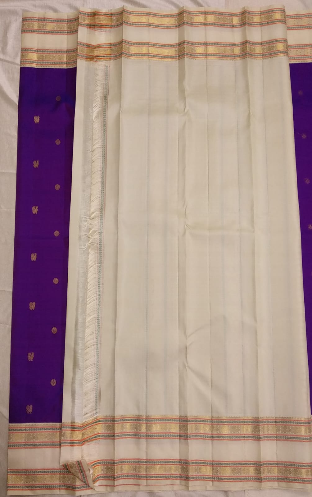 Traditional Korvai Borders with Butties on Body