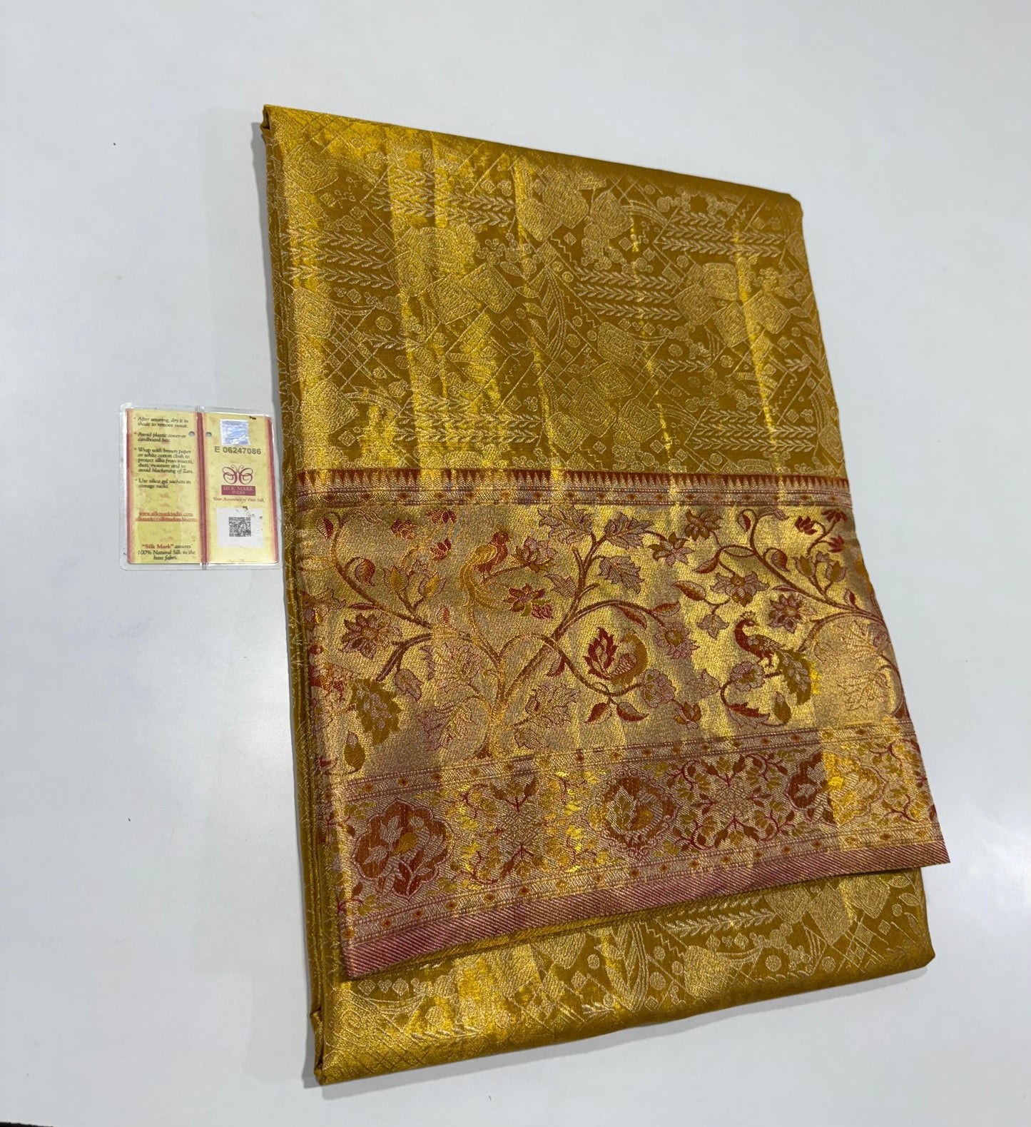 Pure handloom meenakari border silk saree