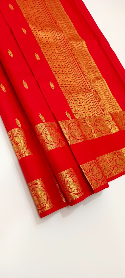 Kattaas Unique collection of Kanjivaram Silks in Classical, Beautiful Butta & Grand Pallu