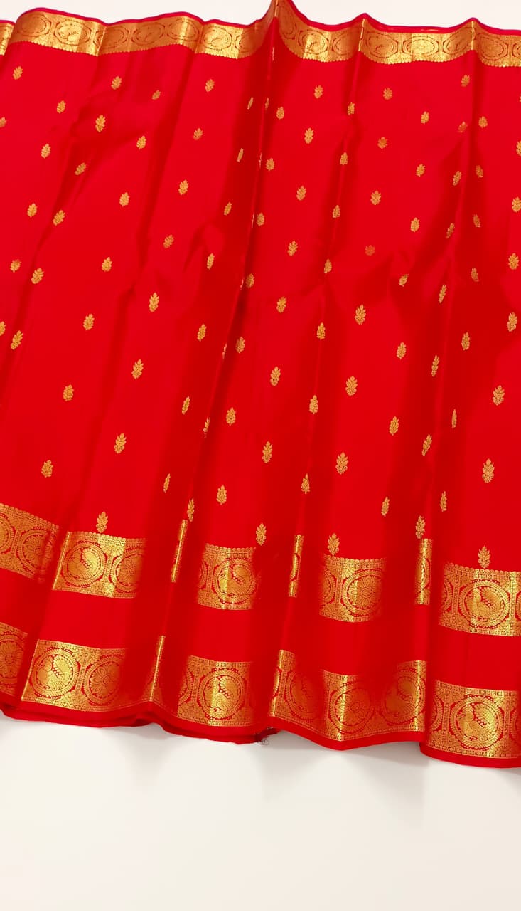 Kattaas Unique collection of Kanjivaram Silks in Classical, Beautiful Butta & Grand Pallu