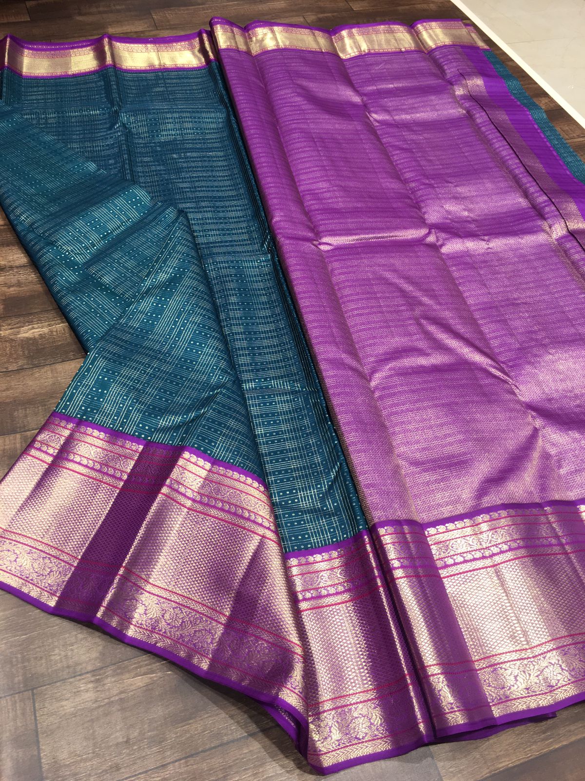 Kattaas KANCHIPURAM HANDLOOM SILK SAREES WITH RICH PALLU WITH BLOUSE