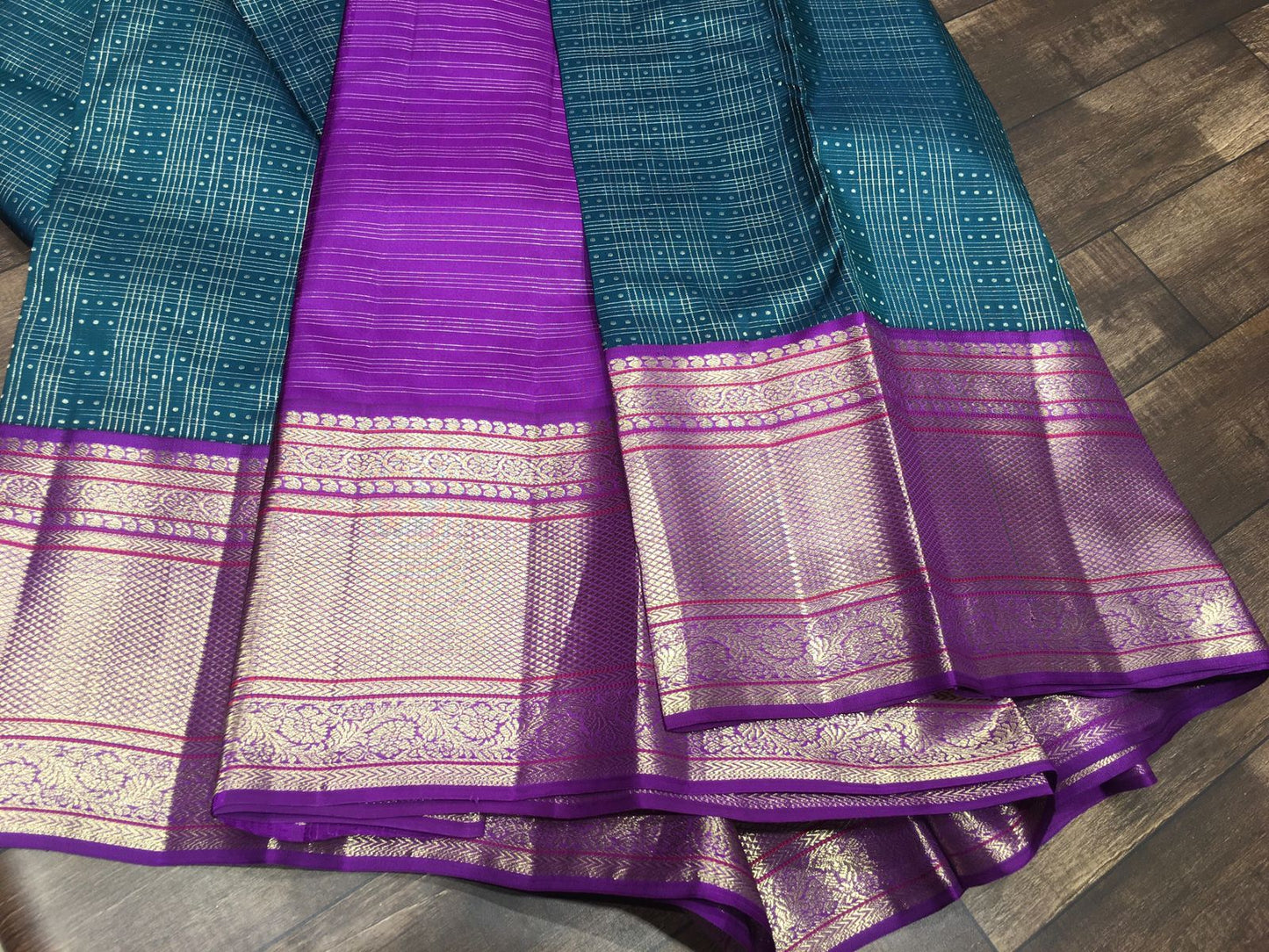 Kattaas KANCHIPURAM HANDLOOM SILK SAREES WITH RICH PALLU WITH BLOUSE