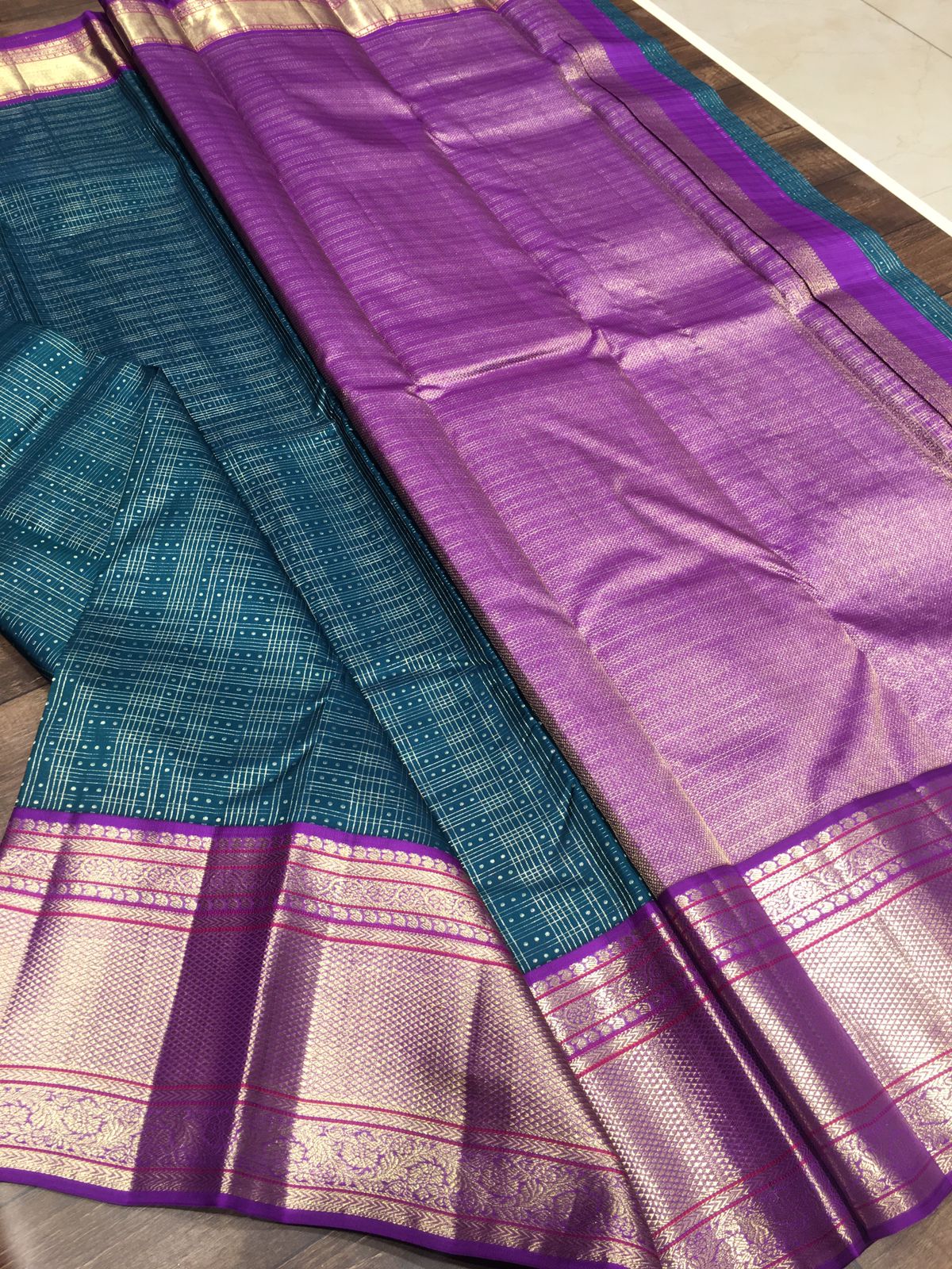Kattaas KANCHIPURAM HANDLOOM SILK SAREES WITH RICH PALLU WITH BLOUSE